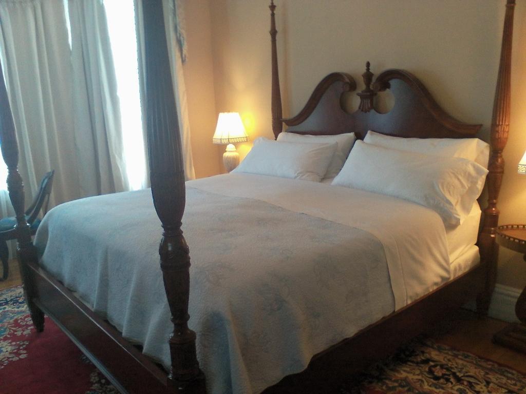 A Kingston Bed & Breakfast Exterior foto